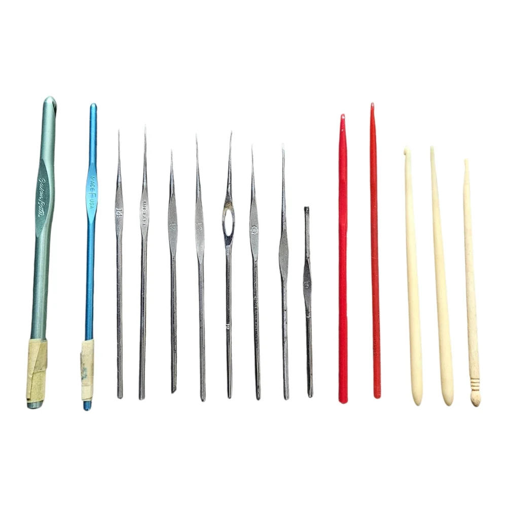 Lot of 15 Vintage Steel & Other Crochet Hooks Susan Bates Boye Various